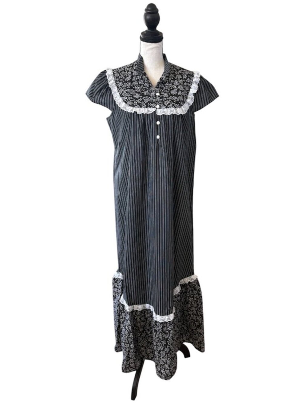 VTG Hawaiian Muumuu Prairie Style Cottage Core Floor Length Dress Muumuu Hale